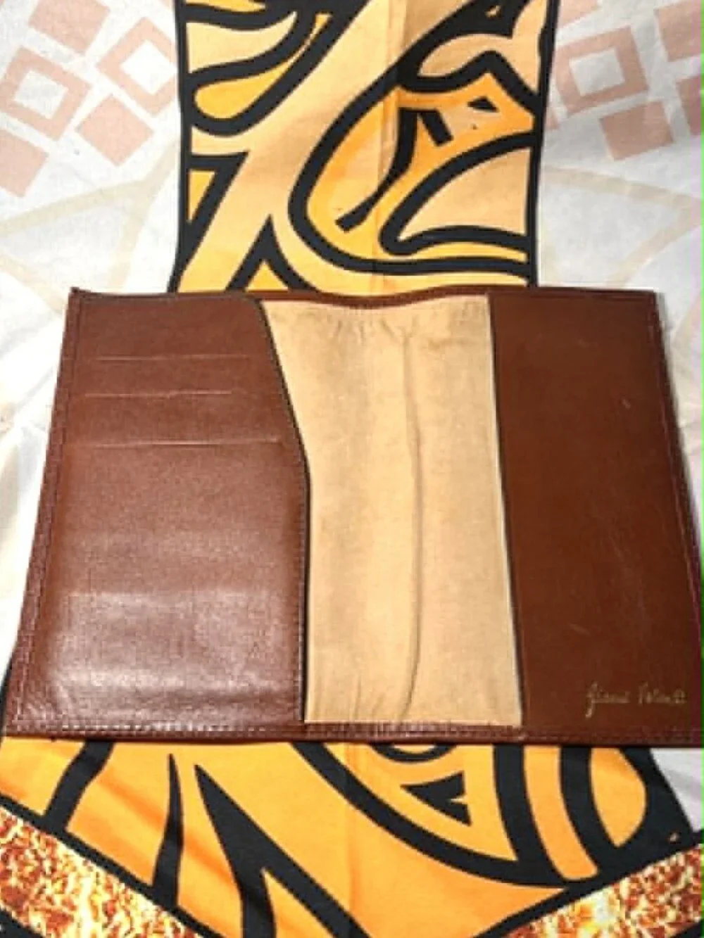 Gianni Valenti Brown Leather Wallet / Passport Holder